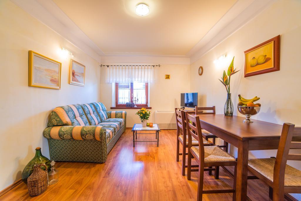 Aparthotel Katalyma 828 Канфанар Экстерьер фото