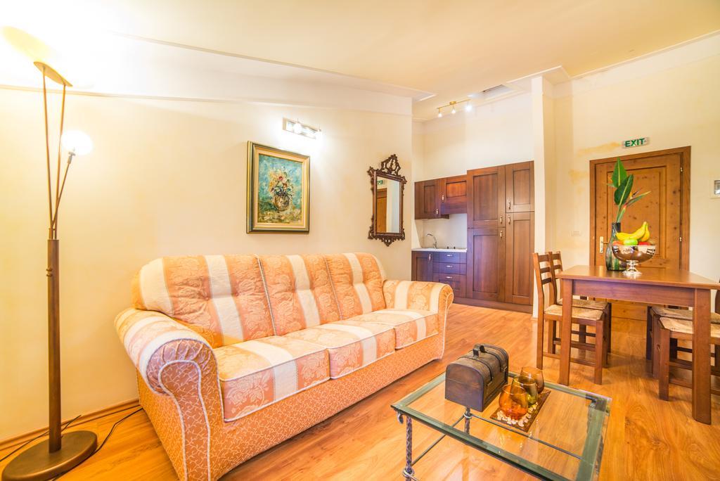 Aparthotel Katalyma 828 Канфанар Экстерьер фото