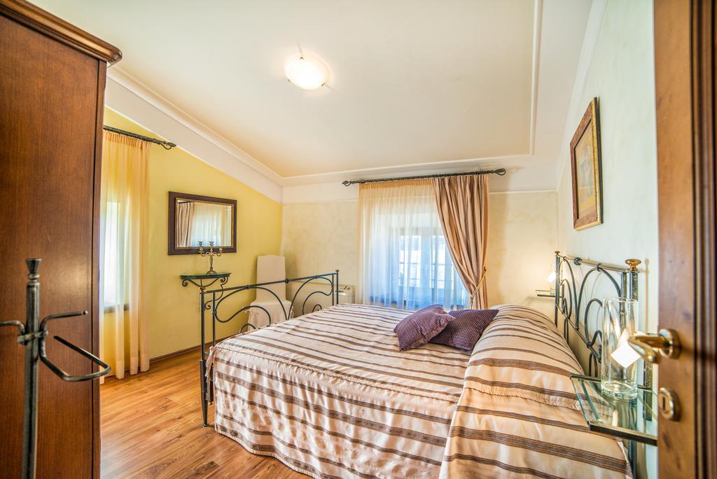 Aparthotel Katalyma 828 Канфанар Экстерьер фото